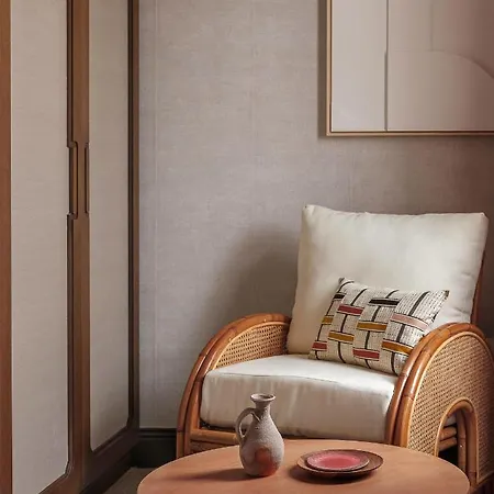 Suzie Blue ホテル パリ