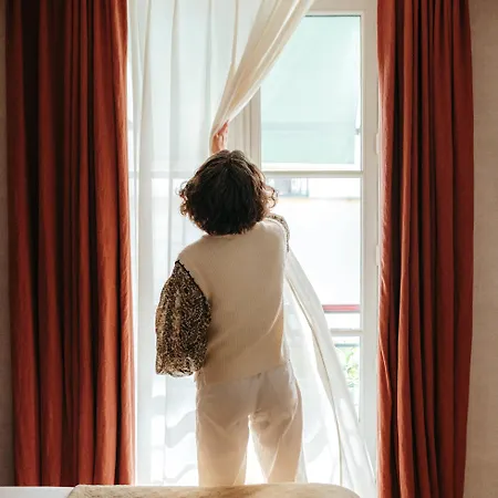 Suzie Blue Hotel París